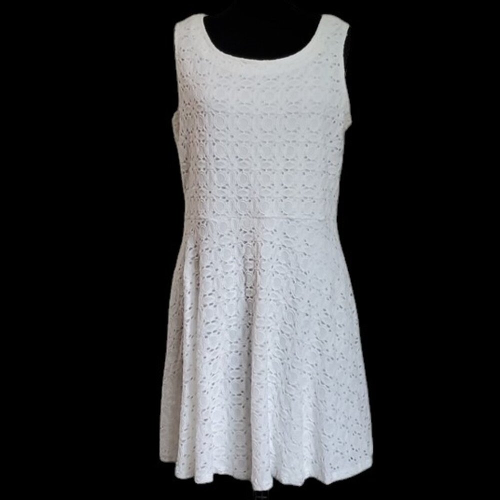 RN Studio by Ronni Nicole White Lace Fit & Flare Dress 16P NWT